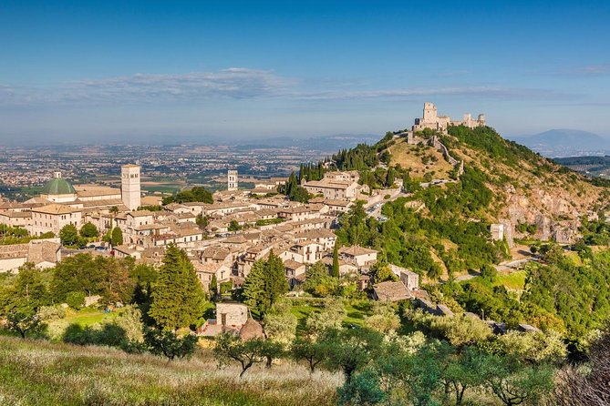 Day Trip: Speedboat Tour Of Lake Trasimeno With Lunch Assisi Private Tour - Tour Overview