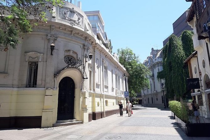 Discover Santiago: Half-Day City Tour Highlights - Key Attractions Covered in the Tour