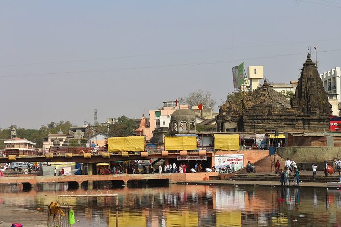 Discover the Religious City: Nashik With Wine Tasting Tour - Nashik: A Religious City Overview
