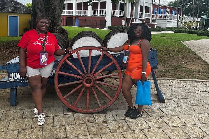 Electric Bus Tour of Nassau With Sampling of Local Food & Drinks - Tour Highlights