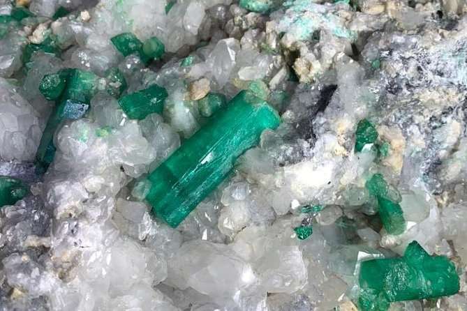 Emerald Museum and Factory Tour - Tour Details and Information
