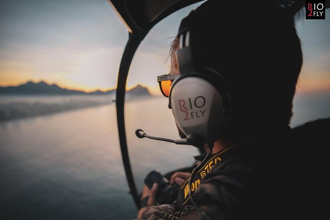 Exclusive Helicopter Flight (2 Passengers)- Sugar Loaf and Christ the Redeemer - Flight Duration and Weight Limit