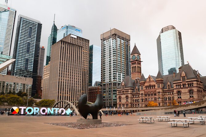 Fashion Shopping Tour in Toronto With a Local Stylist - Overview and Benefits