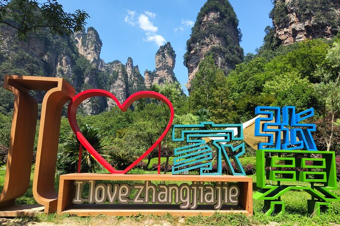 Full-Day Private Tour of Zhangjiajie(Wulingyuan) National Forest Park - Tour Pricing and Booking Information