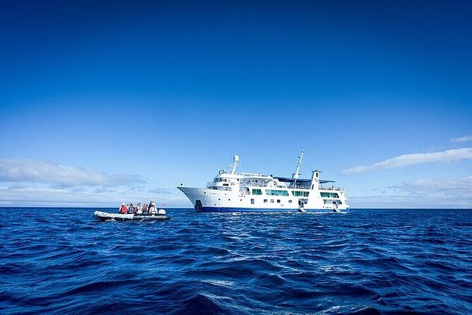 Galapagos Islands 7 Days Southeastern Cruise Aboard Yacht Isabela II - Itinerary Highlights