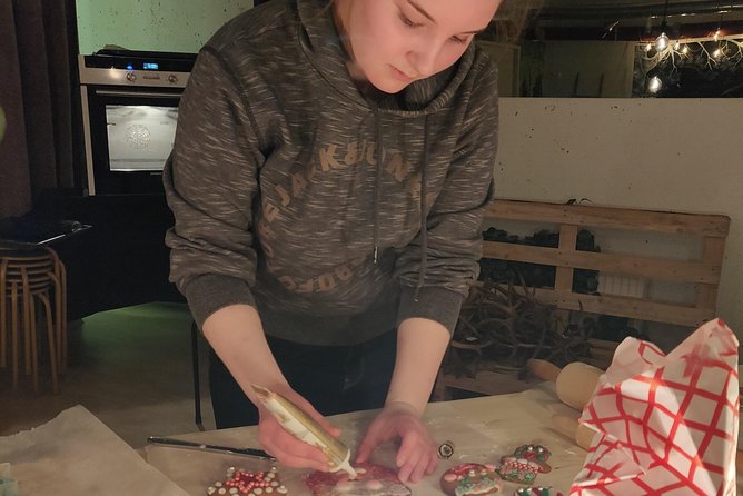 Gingerbread Decoration Workshop - Service Animals and Transportation