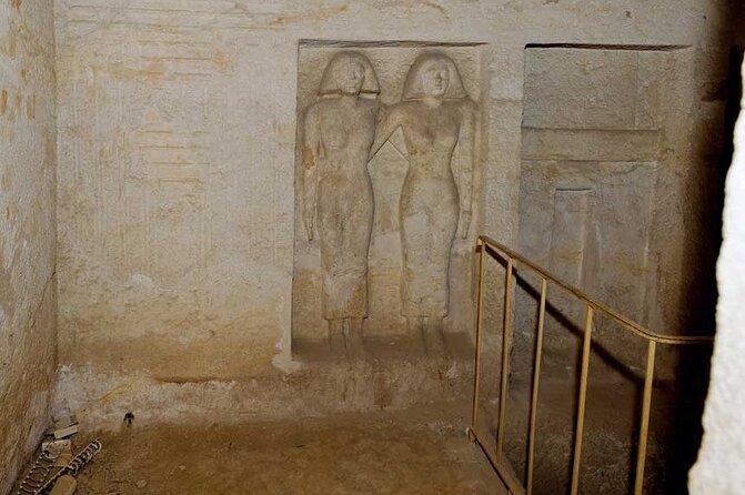 Giza Pyramids , the Princess Tomb ,Valley Temple and Sphinx - Historical Significance of Giza Pyramids