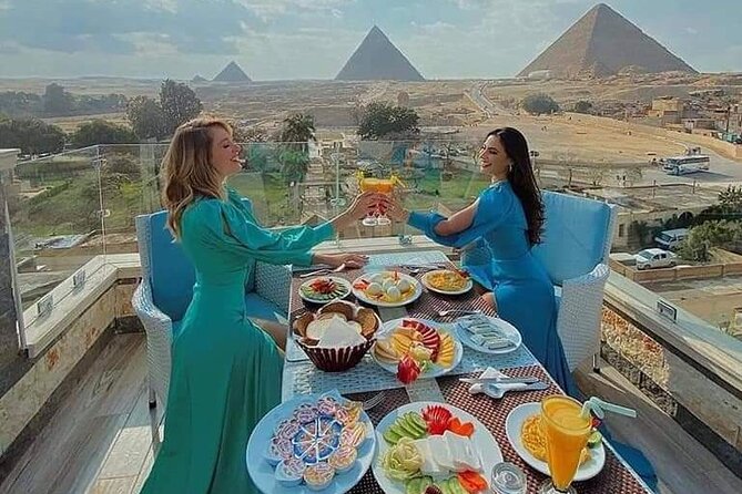 Great Pyramid Inn Dinner With Pyramids View - Experience Highlights