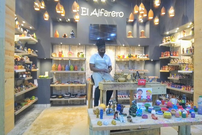 Guided Shopping Tour to Bella Mare Store (Cigars, Chocolate, Rum and Souvenirs) - Tour Highlights