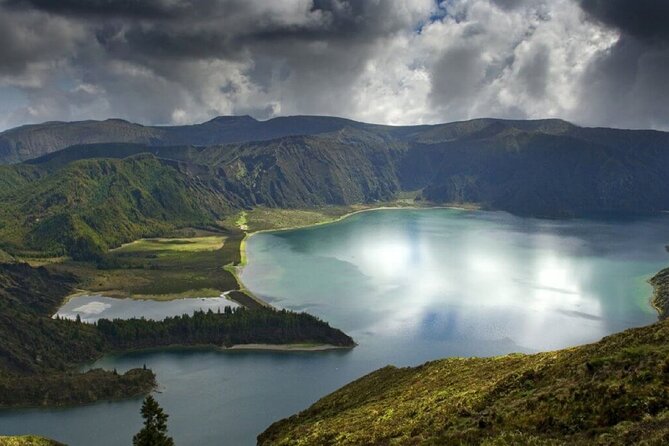 Guided Tour of Sete Cidades and Lagoa Do Fogo With Lunch Included - Tour Highlights