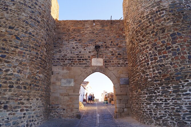 Half Day Guided Monsaraz Village and Castle Tour From Évora - Tour Highlights