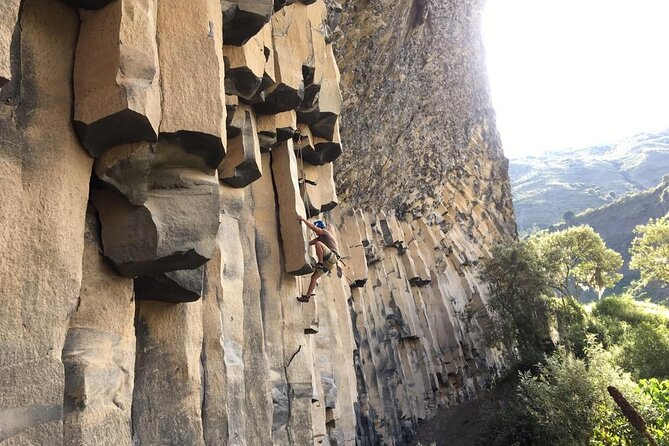 Half-Day Private Rock Climbing in Canton Baños - Activity Overview