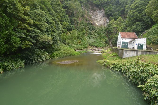 Half Day Walking Tour Salto Do Cabrito and Hot Springs - Meeting and Pickup