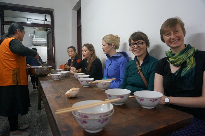 Half-Day Walking Tour With Local Market Trip and Vegetarian Lunch in Nunnery - Tour Overview