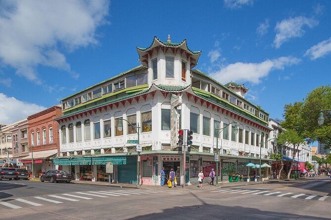 Hawaiian Cultural Tour Honolulu & Ka Iwi Coast! 4-Hour Private Luxury SUV! - Historical and Cultural Sites