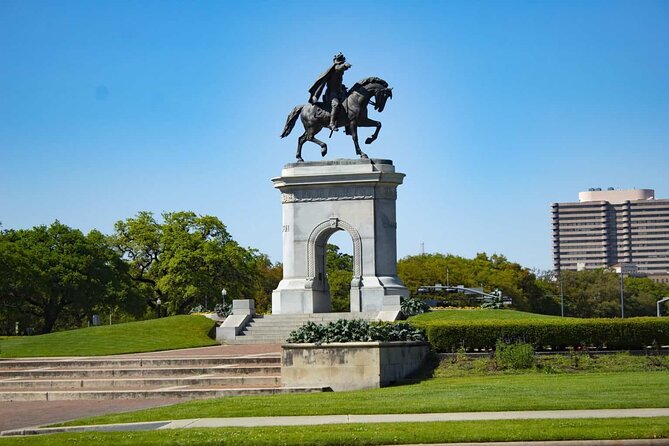 Hero's Walk: Houston's Historic & Modern Marvels - Houstons Rich History Unveiled