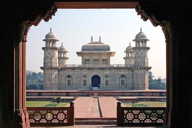 Historical Agra Day Tour: Taj Mahal Sunrise, Agra Fort and Baby Taj - Tour Highlights