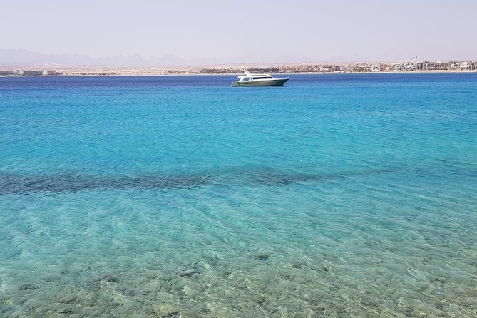 Hurghada: Magawish Island and Reefs Snorkeling Yacht Cruise - Tour Highlights