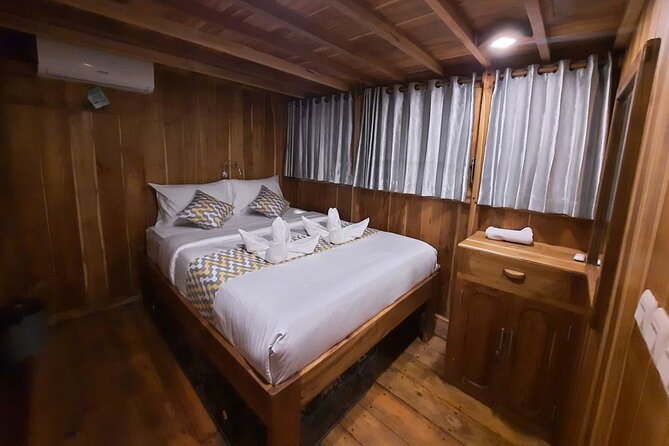 Komodo 3-Day Private Phinisi Boat Trip for Up to 8  - Labuan Bajo - Overview and Itinerary