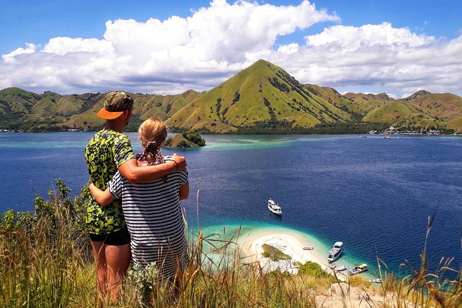 Komodo Tour 3D/2N Live on Board -Join Group Category-Share Cabin - Pickup and Start Details