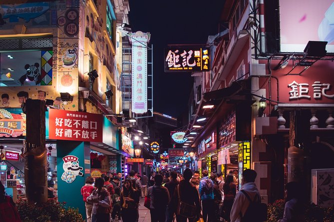 Kowloon Night Tour With a Local: Private & 100% Personalized - Tour Overview
