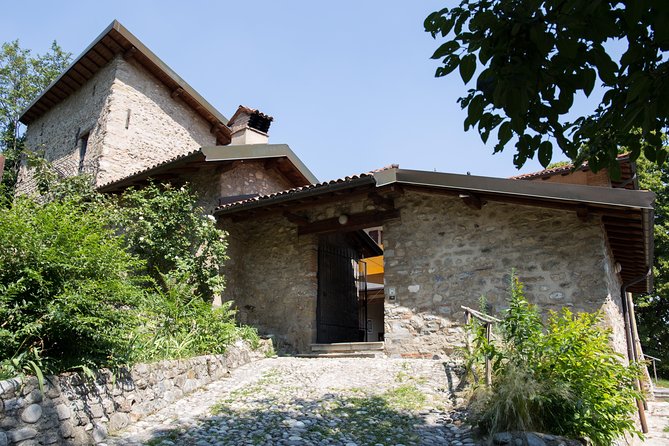 Lake Como Evening Guided Hike and Aperitivo - Experience Highlights