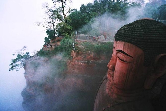 Leshan Giant Buddha and Huanglongxi Ancient Town Day Trip - Review Ratings