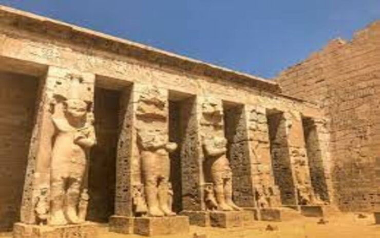 Luxor: Medinat Habu & Valley of the Queens Private Day Tour - Activity Details