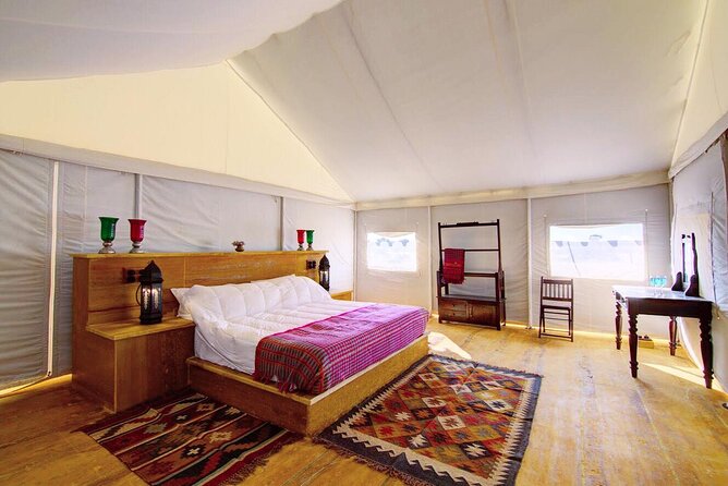 Luxury Camping in the Desert - Ghost Village Exploration