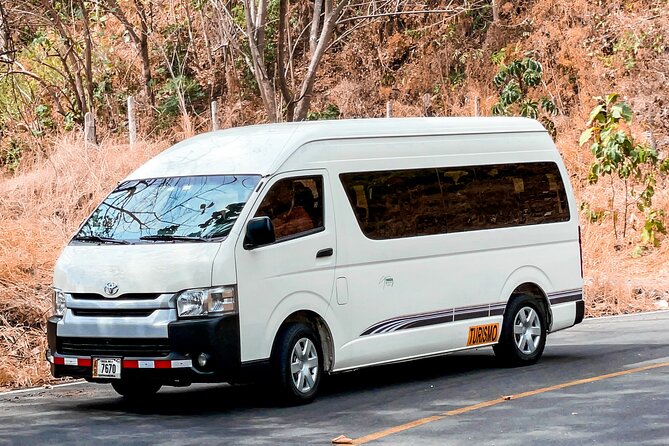 Luxury Shuttle Service Connects Jaco and San José - Service Description