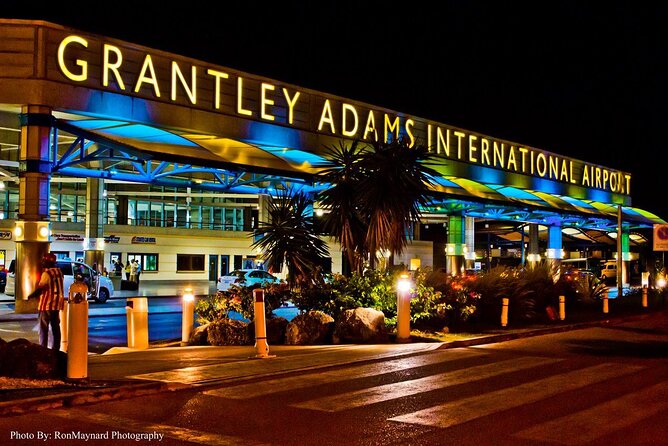 Meet & Greet With Private Roundtrip Transfer Service 8.1 to 13km of GIA Airport - Transfer Service Details
