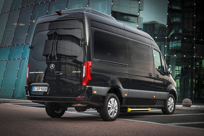 Minibus Private Transfer Philadelphia Airport PHL to Philadelphia - Logistics Details