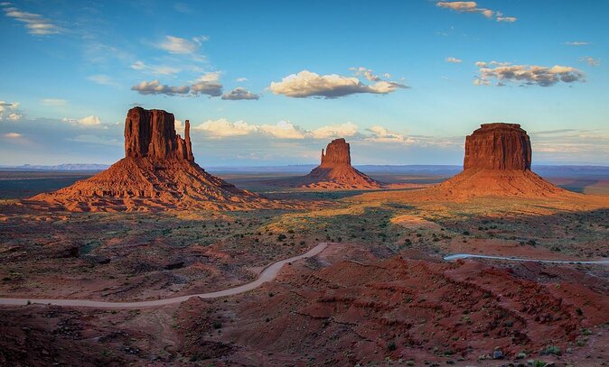 Monument Valley Tribal Park Day Trip From Sedona or Flagstaff - Overview and Tour Details