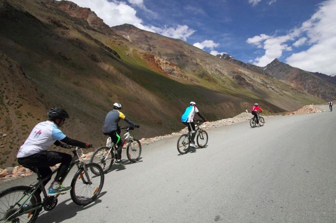 Multi-Day Trip Himalayan Cycling Expedition From Manali to Leh - Itinerary Overview