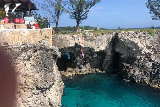 Negril Times Square Mall and Ricks Cafe Visit  - Jamaica - Reservation and Payment Process