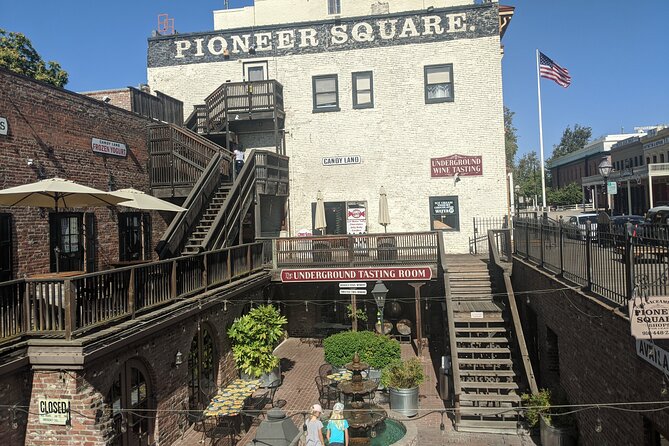 Old Sacramento Scavenger Hunt Walking Tour and Game - Overview and Features