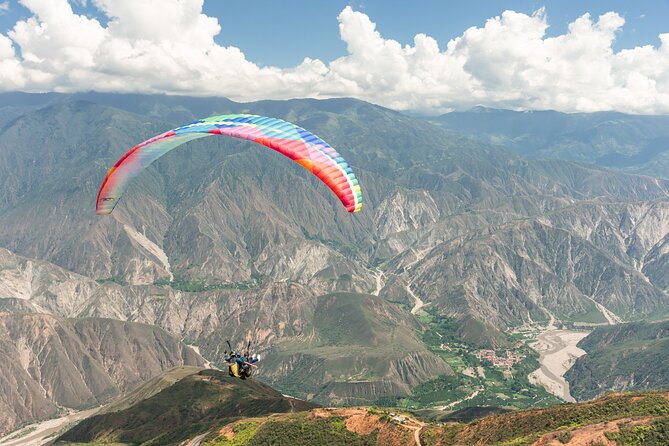 Paragliding Experience in the Chicamocha Grand Canyon - Location and Meeting Details