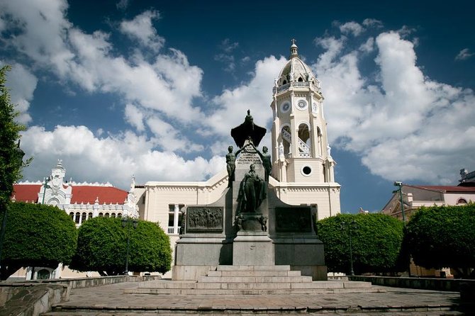 Party in Casco Viejo With the Panama Barcrawl! - Overview and Experience