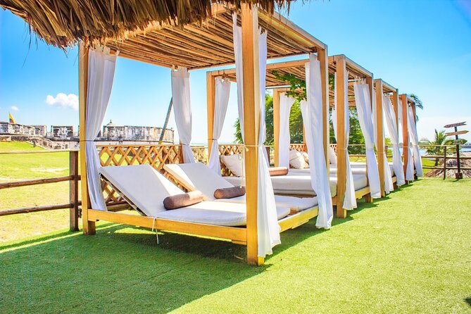 Playa Morena Beach Club Whith Lunch and Walking Tour of Fort San Fernando - Scenic Islands Near Cartagena, Colombia