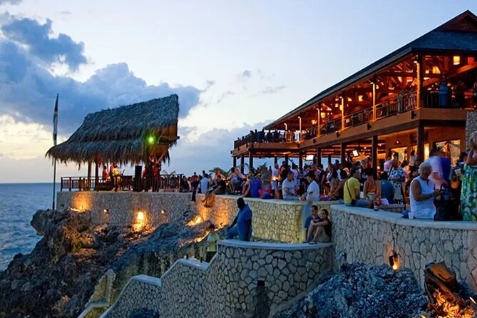 Private 3-5h Natural Herbs Tour, Shopping & Dinner at Ricks Cafe - Inclusions