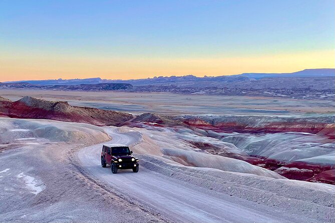 Private 4 Hours Bentonite Hills Jeep Tour - Tour Highlights