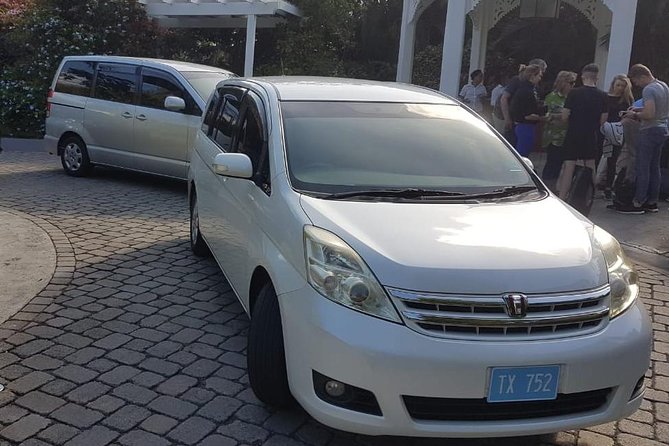Private Airport Transfer From Uvf To All Resorts-Complimentary Beers & Water - Pricing and Guarantee