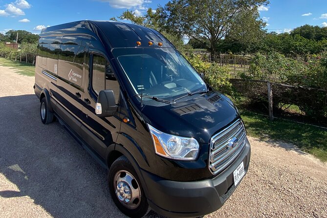 Private Arrival Transfer Austin Airport AUS to Austin - Service Inclusions