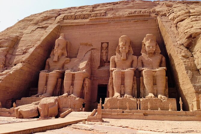 Private Day Trip to Abu Simbel Temple With Guide From Luxor - Highlights of the Private Day Trip
