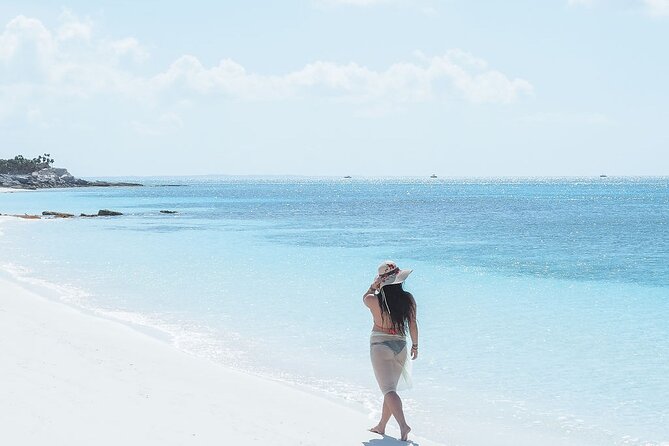 Private Grace Bay Boat Sunset Tour With Pickup - Tour Experience