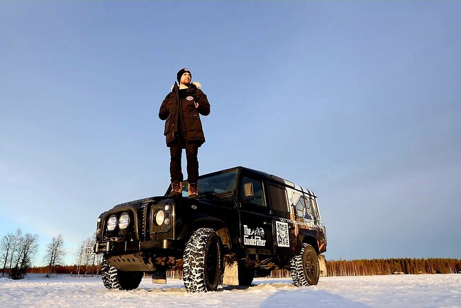 PRIVATE Northern Light Adventure by VIP Car and Snow Scooters - Northern Lights Overview