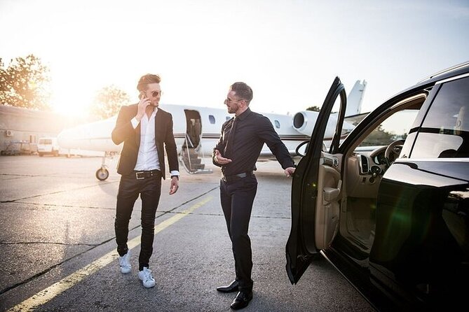Private One-way Airport Transfer (Lynden Pindling Airport To/From Nassau) - Pricing and Booking Details