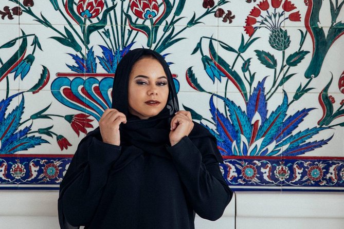 Private Photo Session With a Local Photographer in Abu Dhabi - Pricing and Packages