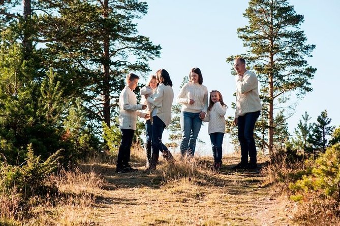Private Photo Session With a Local Photographer in Lesja - Pricing and Guarantee