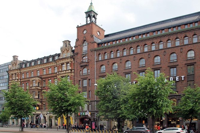 Private Shore Excursion: Helsinki Walking Tour - Overview of Helsinki Walking Tour